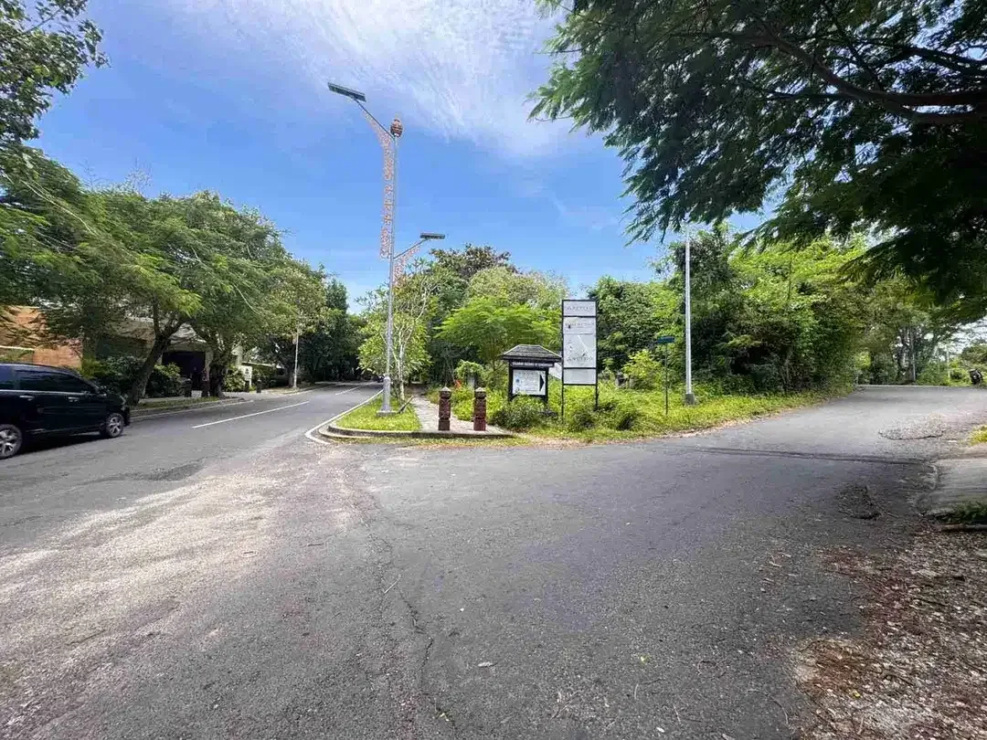 Lahan premium zona pariwisata jalan Utama nusa Dua cocok untuk investasi resort apartemen atau villa komplek - Image 4 of 9