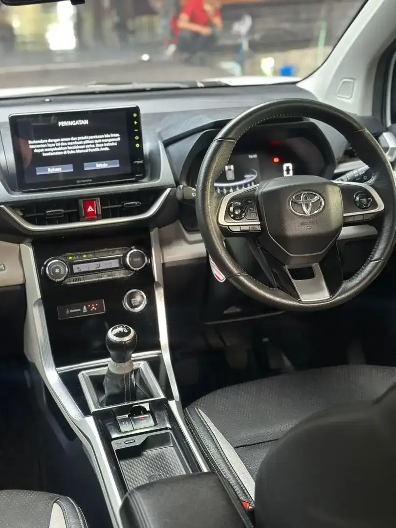 AVANZA VELOZ 2022 MANUAL LOW KM ISTIMEWA SIAP PAKAI - Image 9 of 10