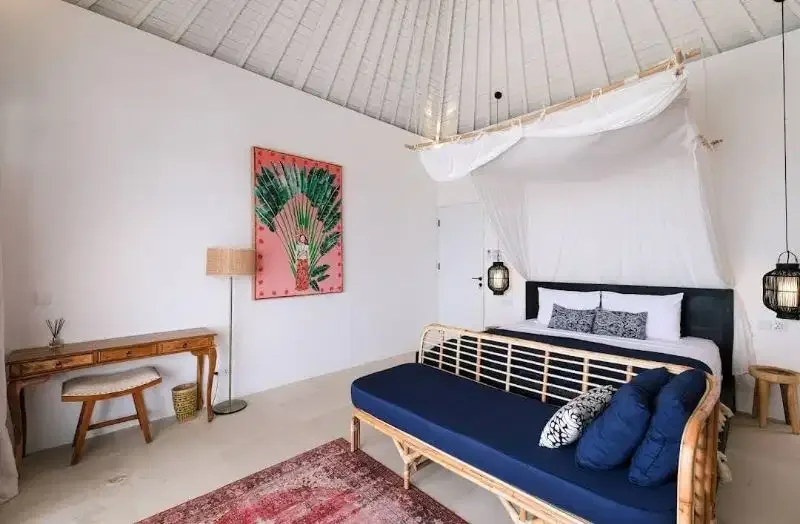 5 Bedrooms with tennis court for sale - Image 8 of 10