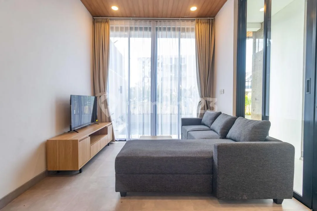 Brand New Luxury 2-Storeys Villa In Tumbak Bayuh (Shm) - Image 3 of 4