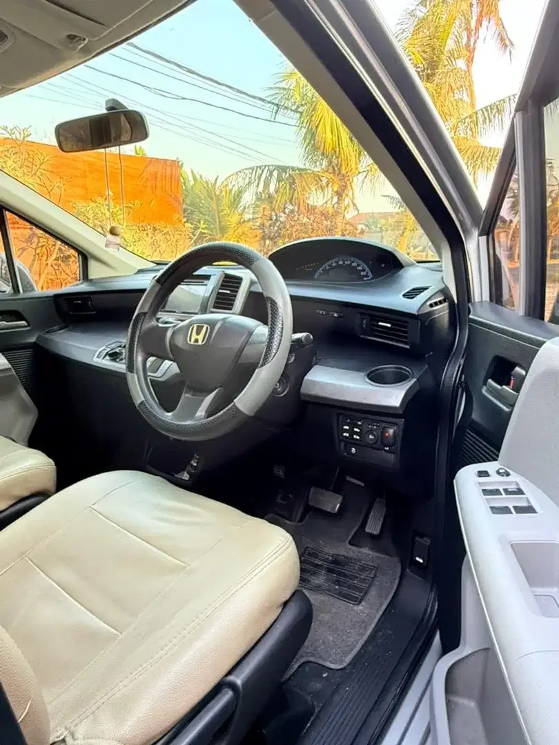 Honda freed 2009 psd buc - Image 8 of 10