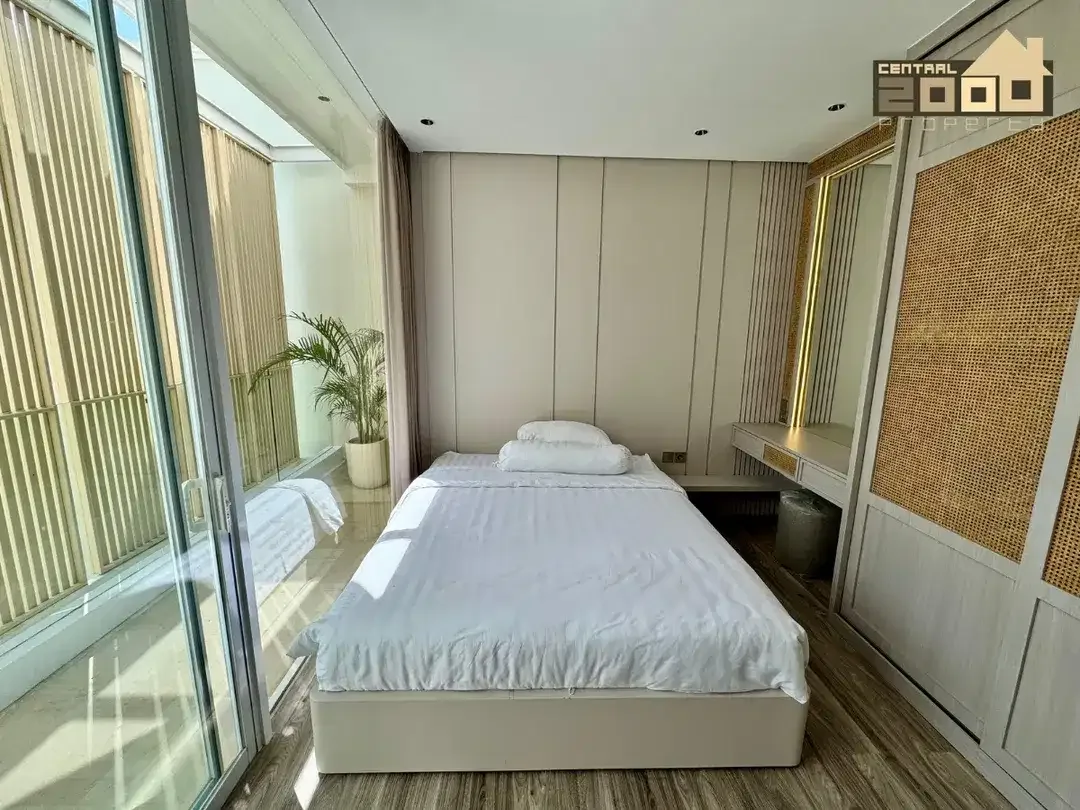 Luxury Modern European-Style Villa, Tumbak Bayuh, Canggu - Image 7 of 10