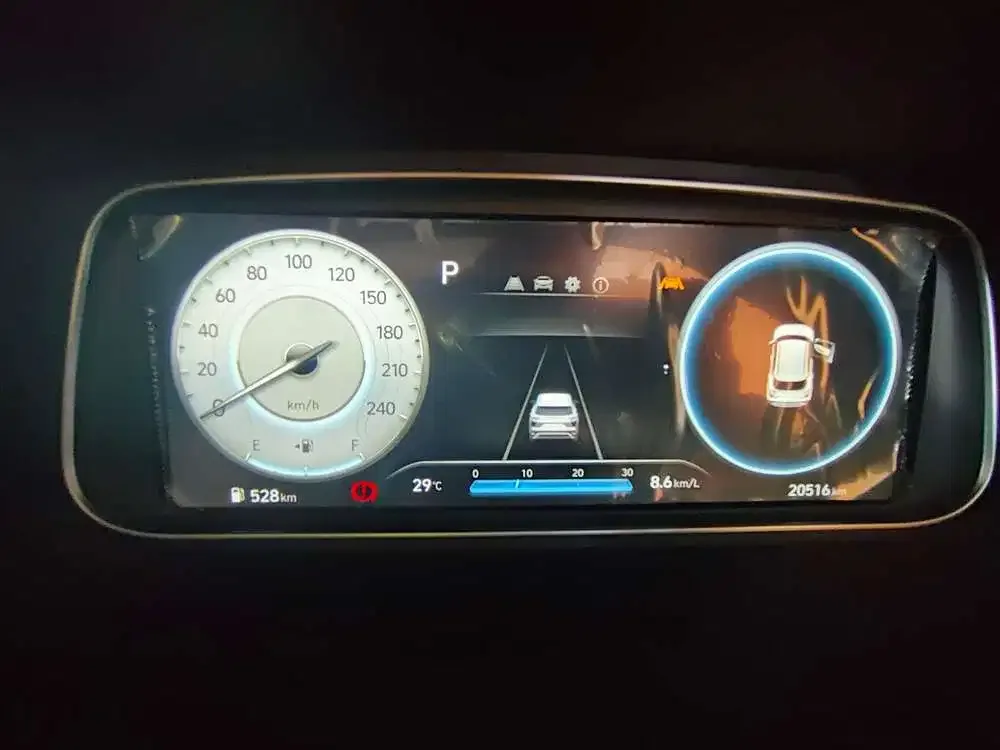 Hyundai Creta 2023 Bensin - Image 8 of 10