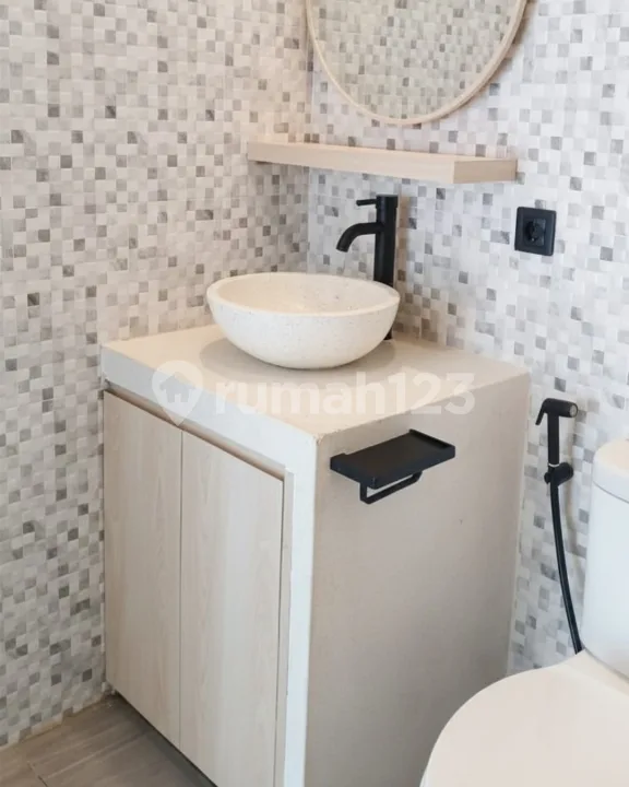 Modern & Spacious 1Br Apartment With Rice Field View In Munggu Sesehh - Image 2 of 4
