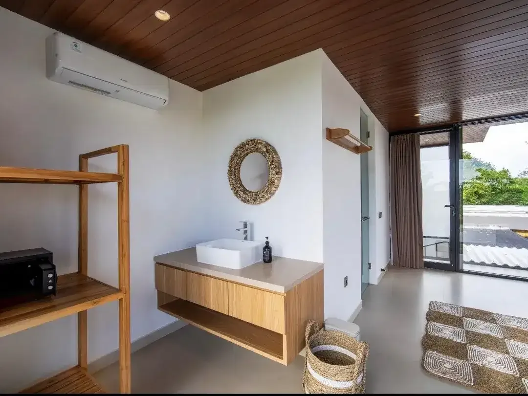 MODERN LUXURY VILLA IN PRIME PECATU ULUWATU - Image 8 of 10