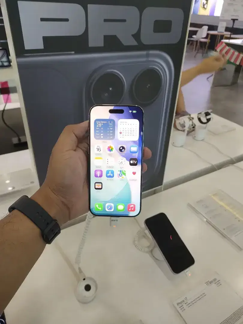IPHONE AIR KREDIT TANPA BUNGA TANPA DP - Image 1 of 1
