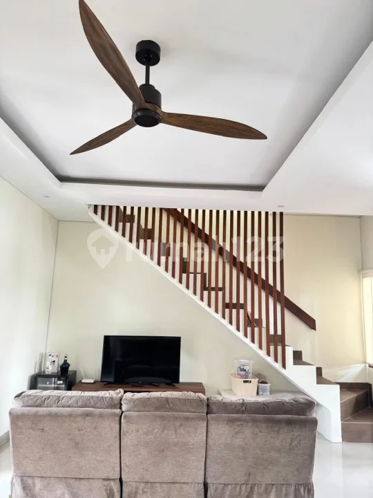 Dikontrakkan Rumah Full Furnished Area Kerobokan Bali - Image 1 of 4