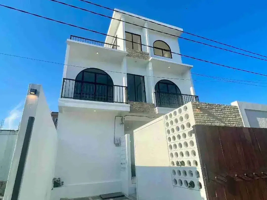 DIJUAL VILLA DI UNGASAN KUTA SELATAN, DIJUAL VILLA DI KUTA SELATAN, DIJUAL VILLA DI KUTA BADUNG BALI - Image 2 of 10