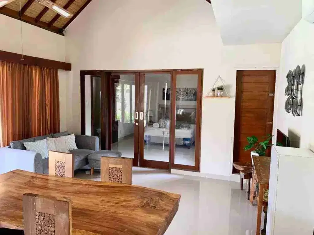 villa fully furnished 7 menit jalan kaki ke side walk - Image 5 of 10
