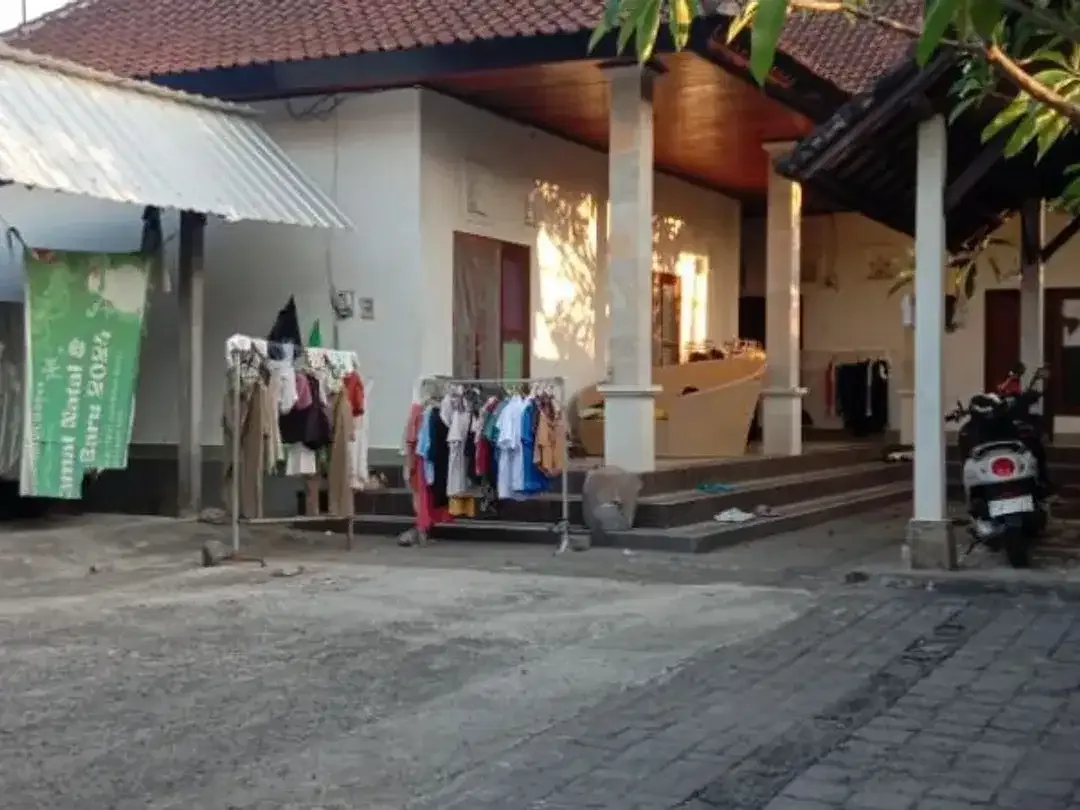 TANAH BONUS BANGUNAN DI MUKTI SARI BATURSARI SANUR DENPASAR - Image 4 of 5