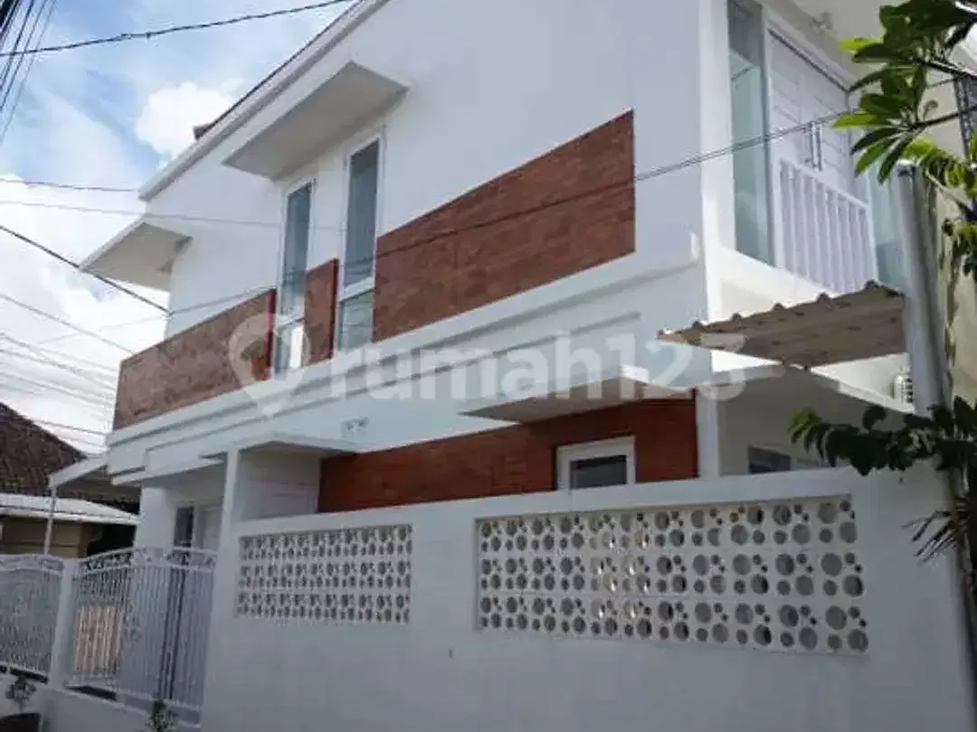 Rumah 2 Lantai Lokasi Strategis Area Jalan Pendidikan - Image 2 of 5