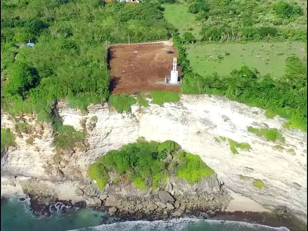 Tanah Cliff Front full sunset Tebing Uluwatu - Image 6 of 10