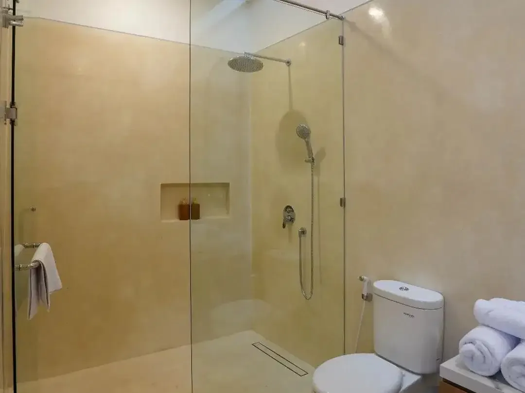 Dijual Vila Kompleks Baru di Jimbaran Dekat Pantai, ROI Tinggi, Dibayarkan di Depan! - Image 5 of 10