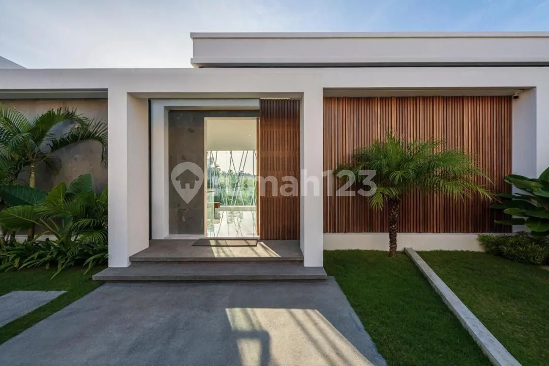 Villa Mewah View Sawah With Pool Lengkap Premium Strategis Canggu - Image 3 of 4