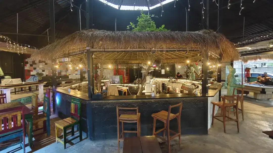 DISEWAKAN CEPAT! EX-RESTAURANT SIAP OPERASIONAL DI JL RAYA JIMBARAN - Image 2 of 10