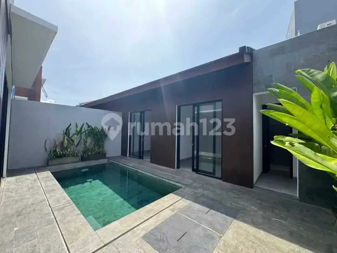 BRAND NEW VILLA IN QUIET AREA SANUR FOR LEASE & RENT - Image 9 of 10