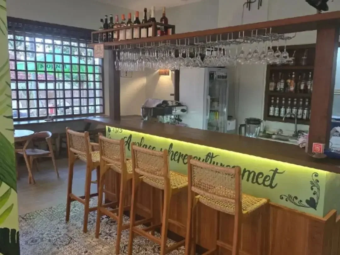 SUBLEASE BISTRO & A WOODEN HOUSE - PANTAI SABA GIANYAR - Image 9 of 10