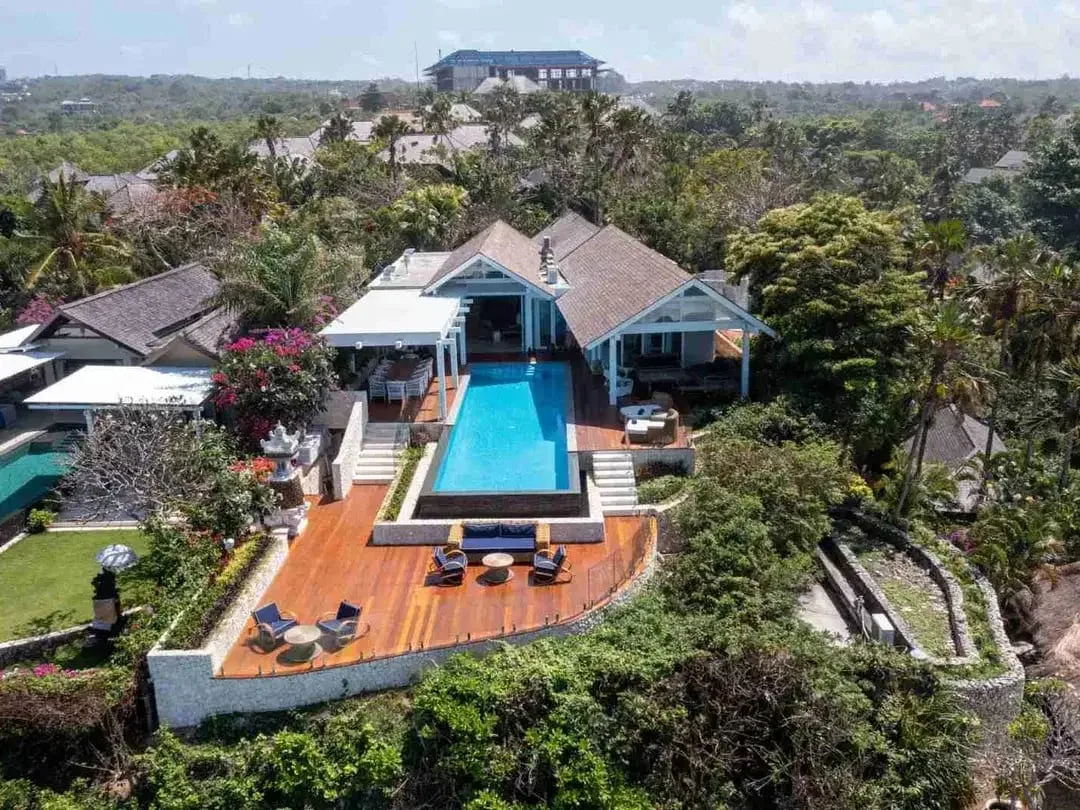 Dijual Villa Mewah di Tepi Tebing dalam Komplek Resor Uluwatu Bali - Image 9 of 9