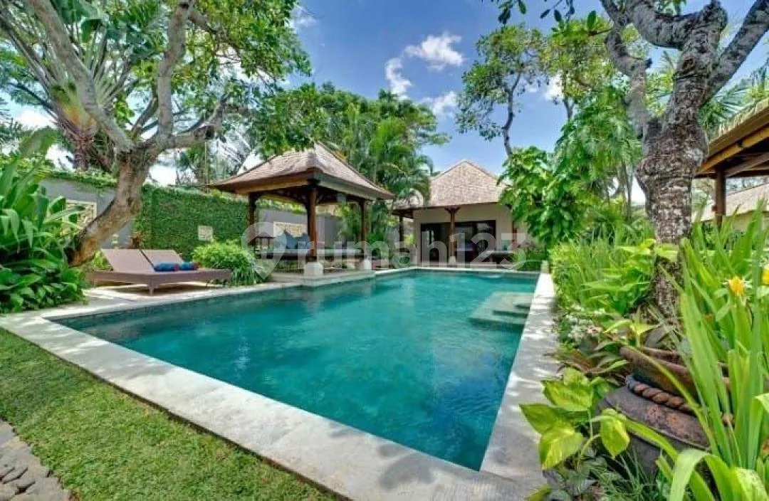 Villa di Canggu Kuta Utara Badung Bali 7 Villa - Image 1 of 4