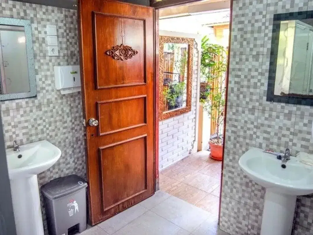 FREEHOLD FOR SALE - Prime Investment Opportunity in the Heart of Legian, BALI - Image 10 of 10
