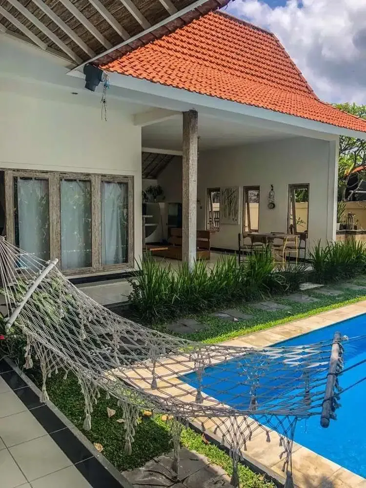 DIJUAL VILLA MINIMALIS FURNISHED LOKASI PERERENAN - Image 10 of 10