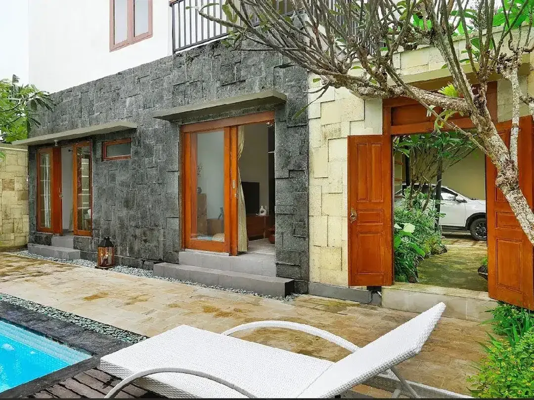Villa 3 Bedrooms Lokasi Perumahan Private Cluster, Taman Griya Jimbaran - Image 2 of 10