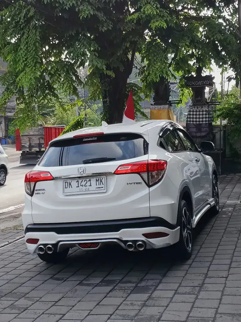 HONDA HR-V SE FACELIFT FULL VARIASI GANTENG ASLI BALI - Image 3 of 10