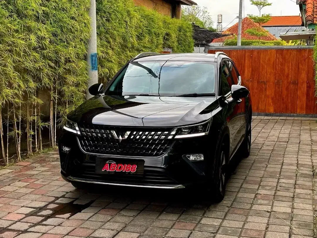 Hatchback Canggih | Wuling Alvex EX Sunroof Metik 2023 Hitam - Image 7 of 10