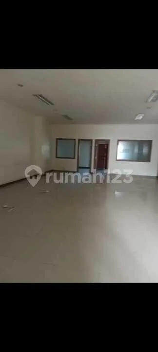 Dijual Ruko 3 Lantai di Jalan Utama Mahendradata Denpasar Barat - Image 2 of 4