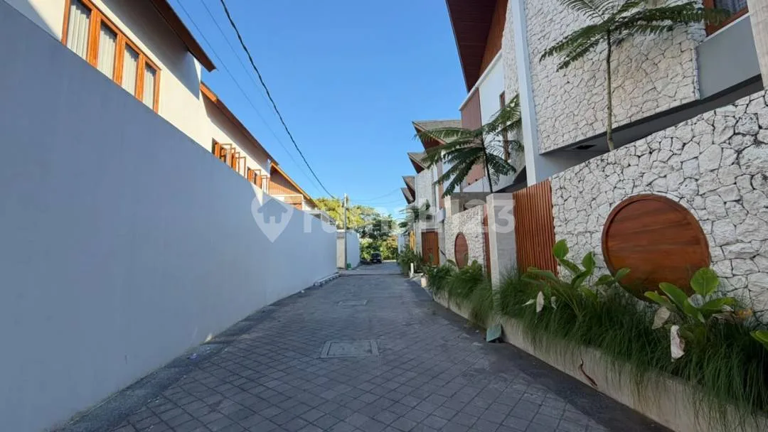 For Lease Brand New Modern Tropical Villa In Sanur - Image 2 of 4