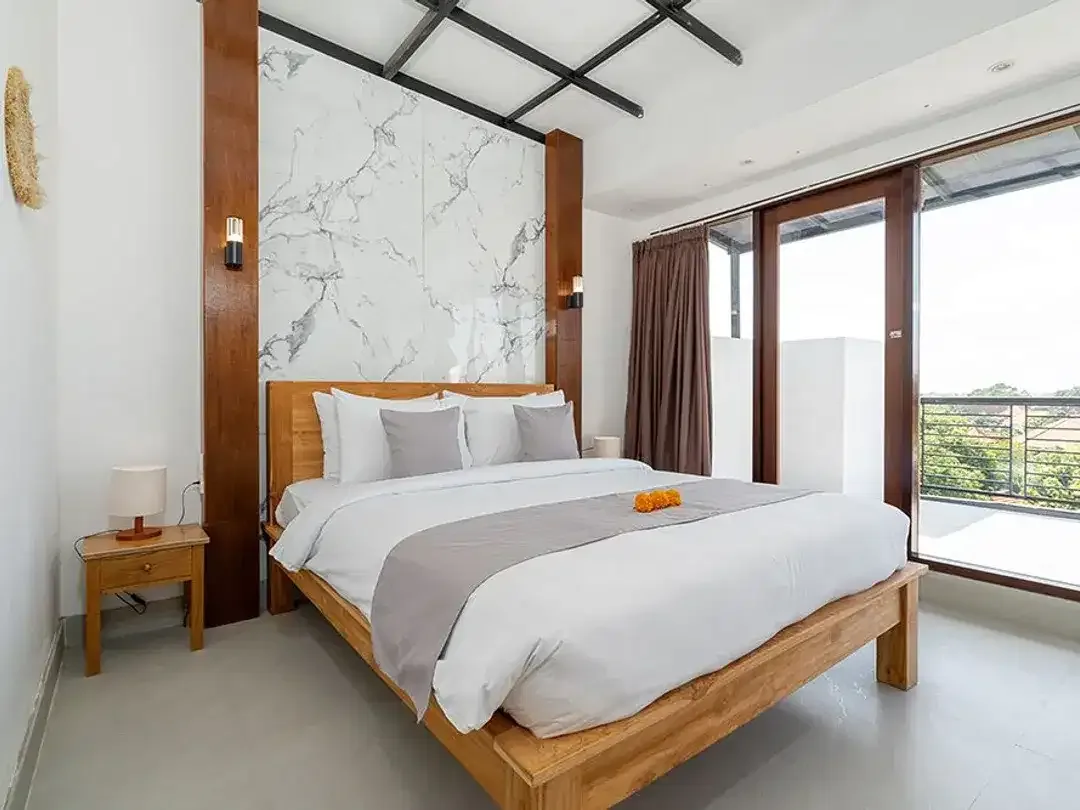 3Br Villa In Strategic Location Padonan, Close To Canggu - Image 7 of 10