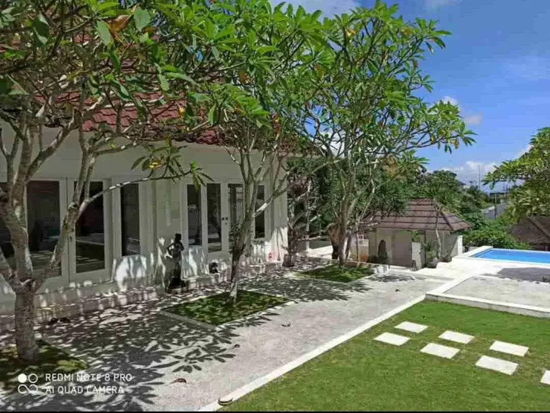 villa lua tanah 1300m² 4 bedroom kawasan GWK ungasan - Image 2 of 7