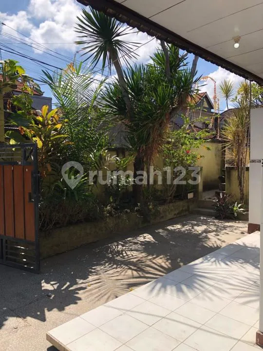Turun Harga Rumah 5 Kamar Glogor Carik Denpasar Selatan - LT 225 MÂ², Jalan Lebar, Dekat Sunset Road - Image 2 of 4