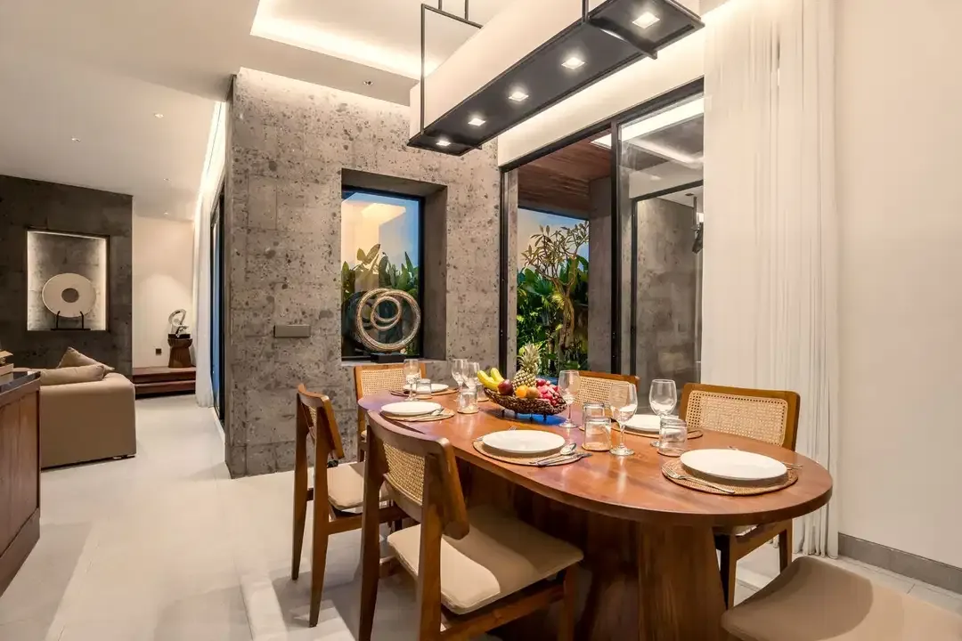 VILLA BARU 4BR DAN 2POOL BEST LOKASI DI CANGGU  BATU BOLONG - Image 10 of 10