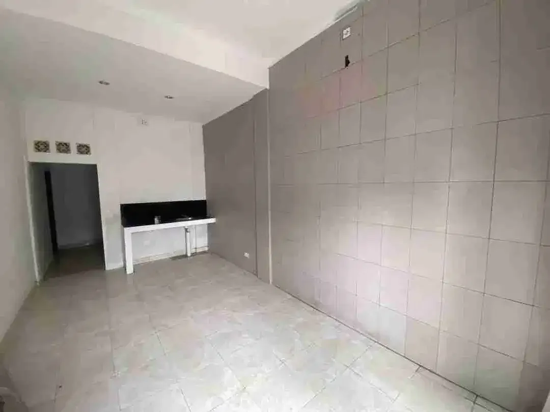 Rumah 2 Lantai Siap Huni di Jalan Merpati Denpasar Barat - Image 5 of 9
