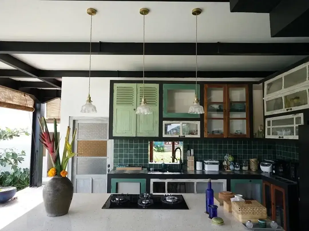 LUXURY ARCHITECHTURE ARTISTIC COMBAINE FRANCE STYLE LOCATION AT UNGASAN JIMBARAN BALI - Image 7 of 10
