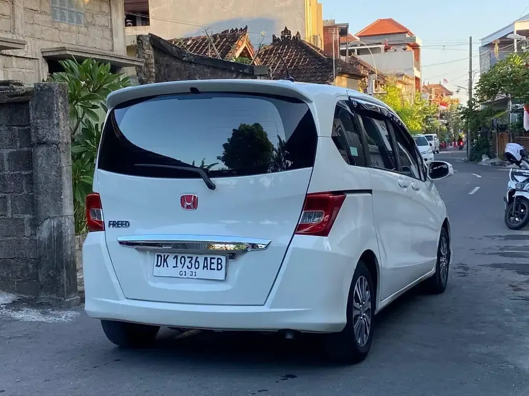 HONDA FREED PSD 2015 AT - PUTIH - Image 6 of 10