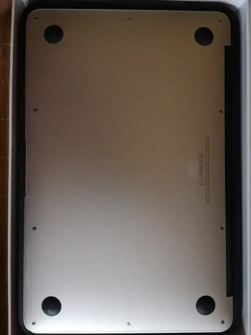 Macbook air 11 inch 2015 - Image 2 of 10