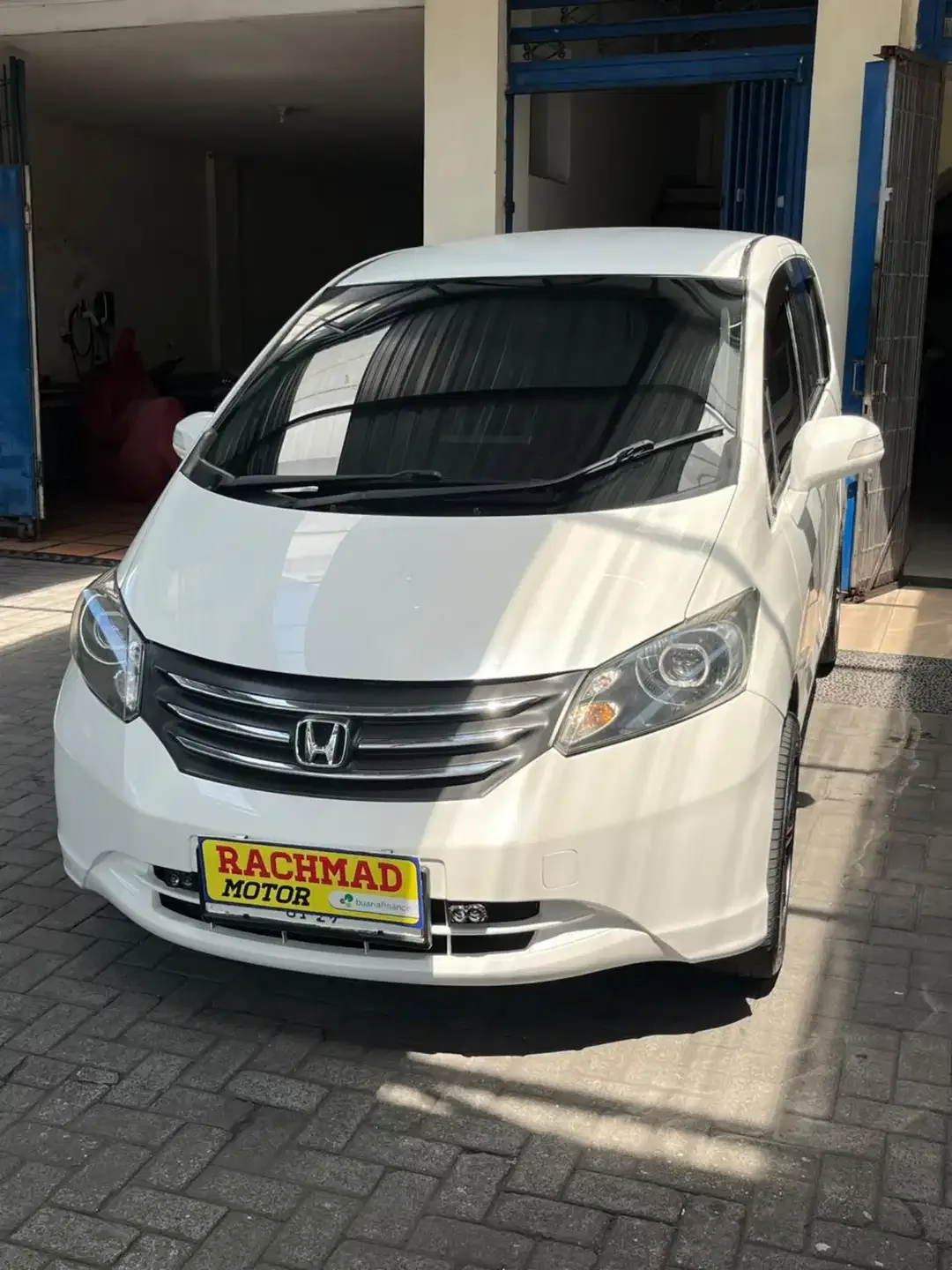 Honda Freed E 2012 putih - Image 3 of 10