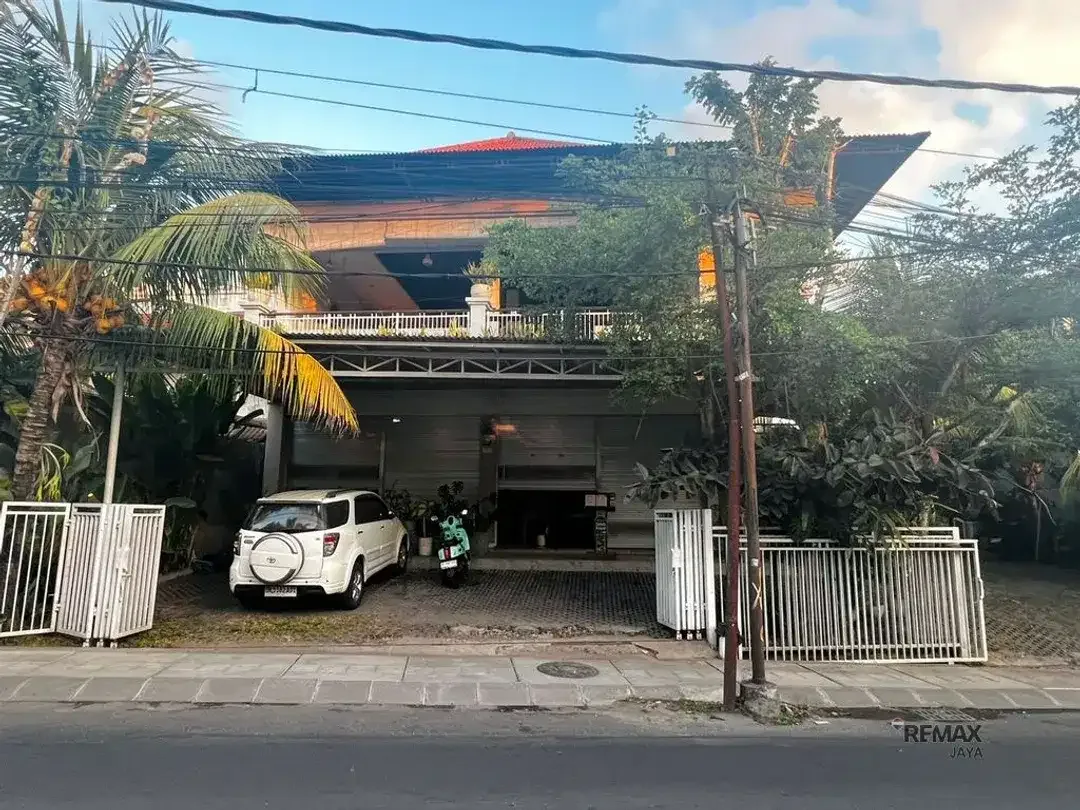 Existing Café 2 Lantai Disewakan di Padang Linjong, Canggu - Image 1 of 6