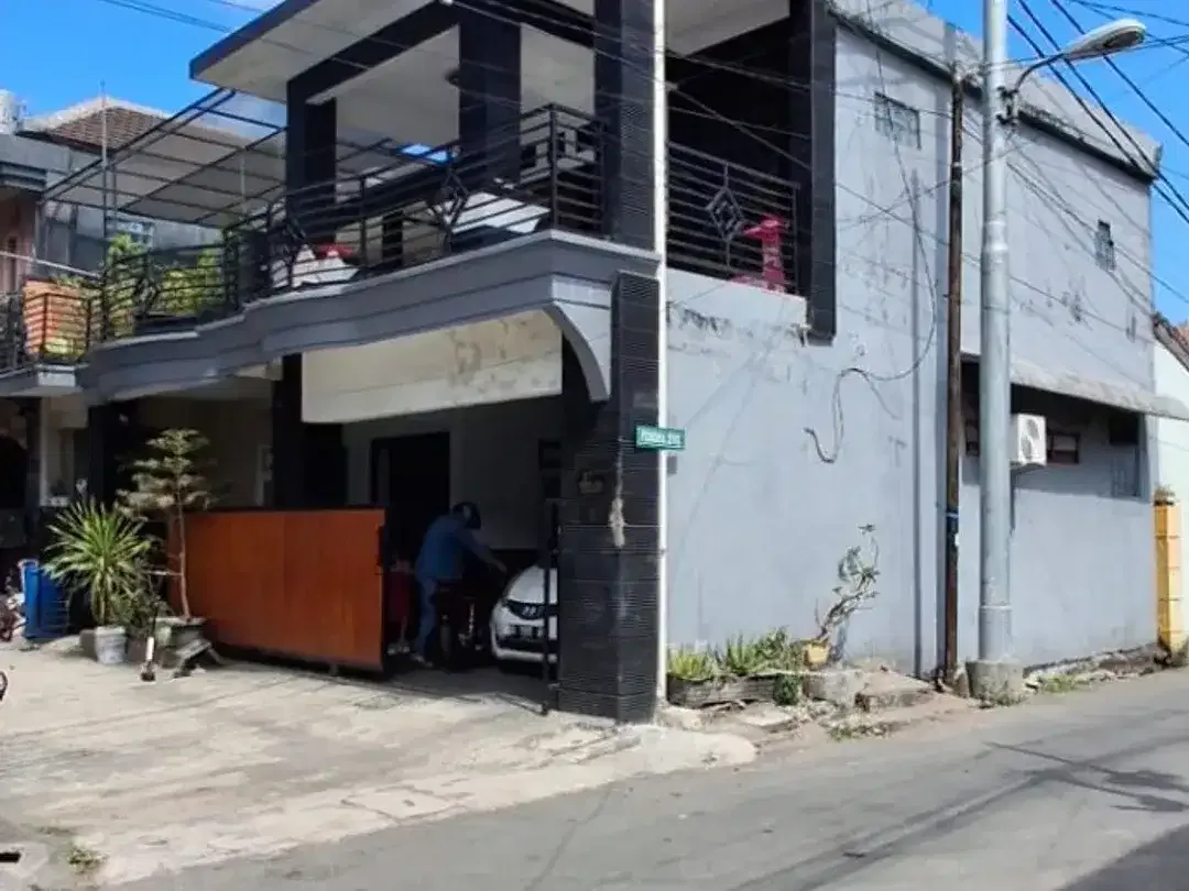 Rumah Kantor 6 Kamar Tidur Dijual di Pedungan, Denpasar Selatan - Image 1 of 10