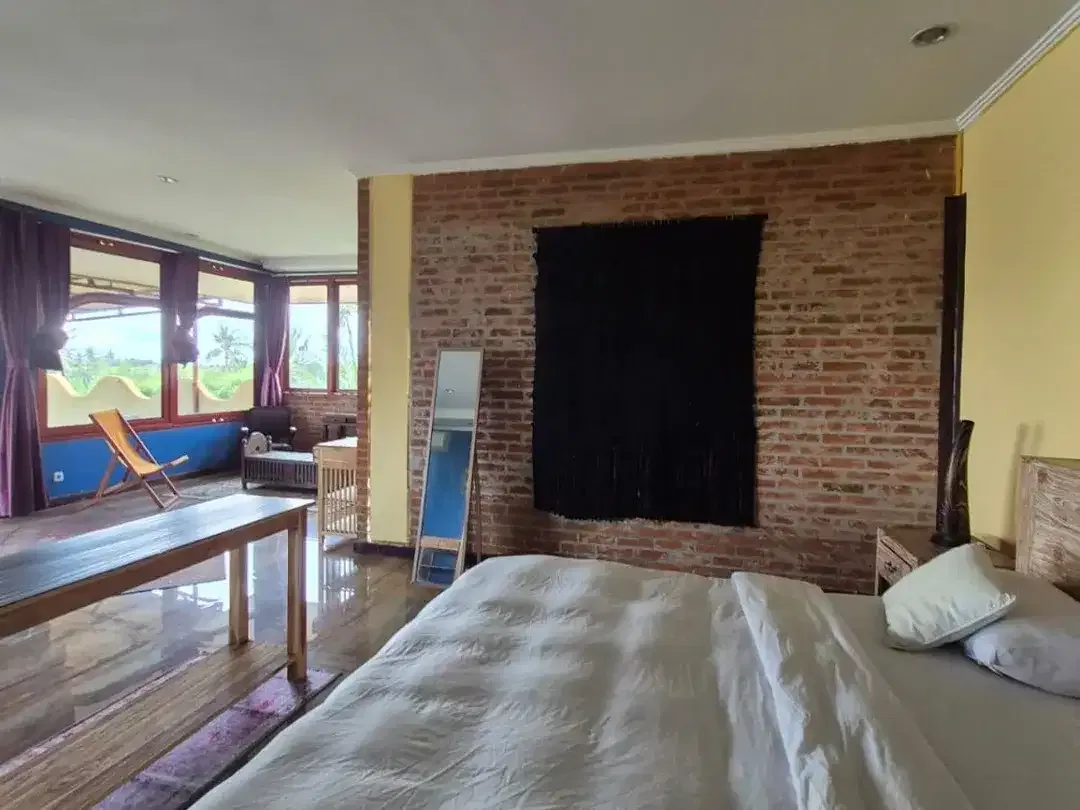 Premium 2BR Villa + Office | Quiet Area | Furnished - Image 9 of 10