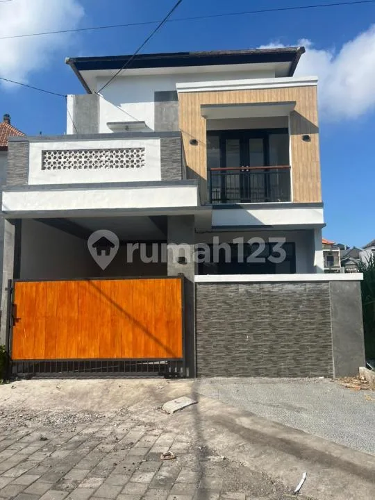 Di Jual Rumah Baru Lokasi di Jalan Jepun Pipil Gatsu Timur Denpasar Timur - Image 1 of 4