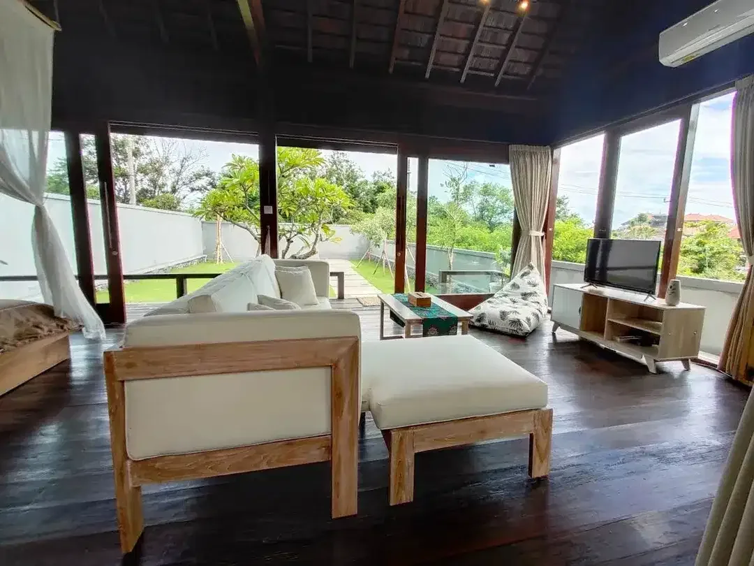Dijual Villa!! Taman Hijau Lokasi Area Hotel Bintang Lima di Taman Mumbul - Jimbaran - Image 9 of 10