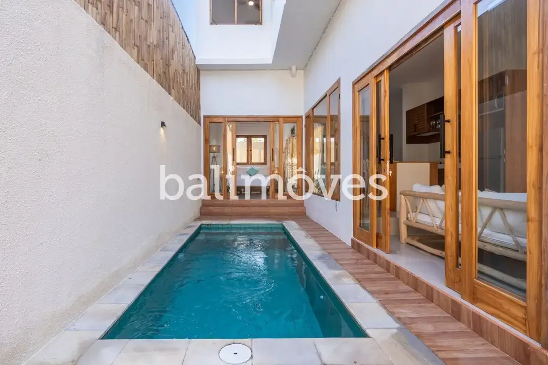 Villa Tiga Kamar Tidur Baru di Tepi Pantai Sanur - Image 10 of 10