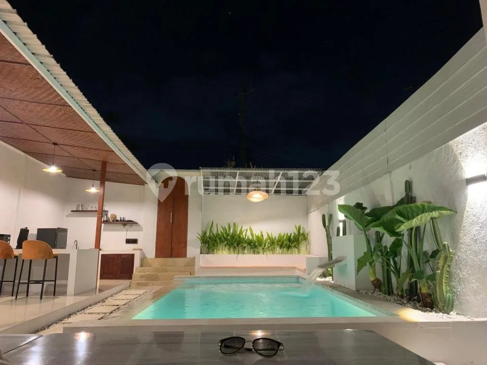 Stylish Tropical Sanctuary Move-In Ready 1-Bed Pool Villa In Padonan Canggu Fully Furnished This Property Offer An Exceptional Amount Of Space Comfort And Privacy - Image 3 of 4