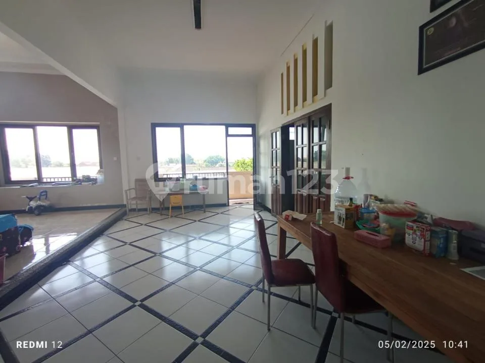 Dijual Ruko Bagus 3 Lantai di Kawasan Komeril Perdagagan dan Pariwisata Kerobokan Badung - Image 3 of 4