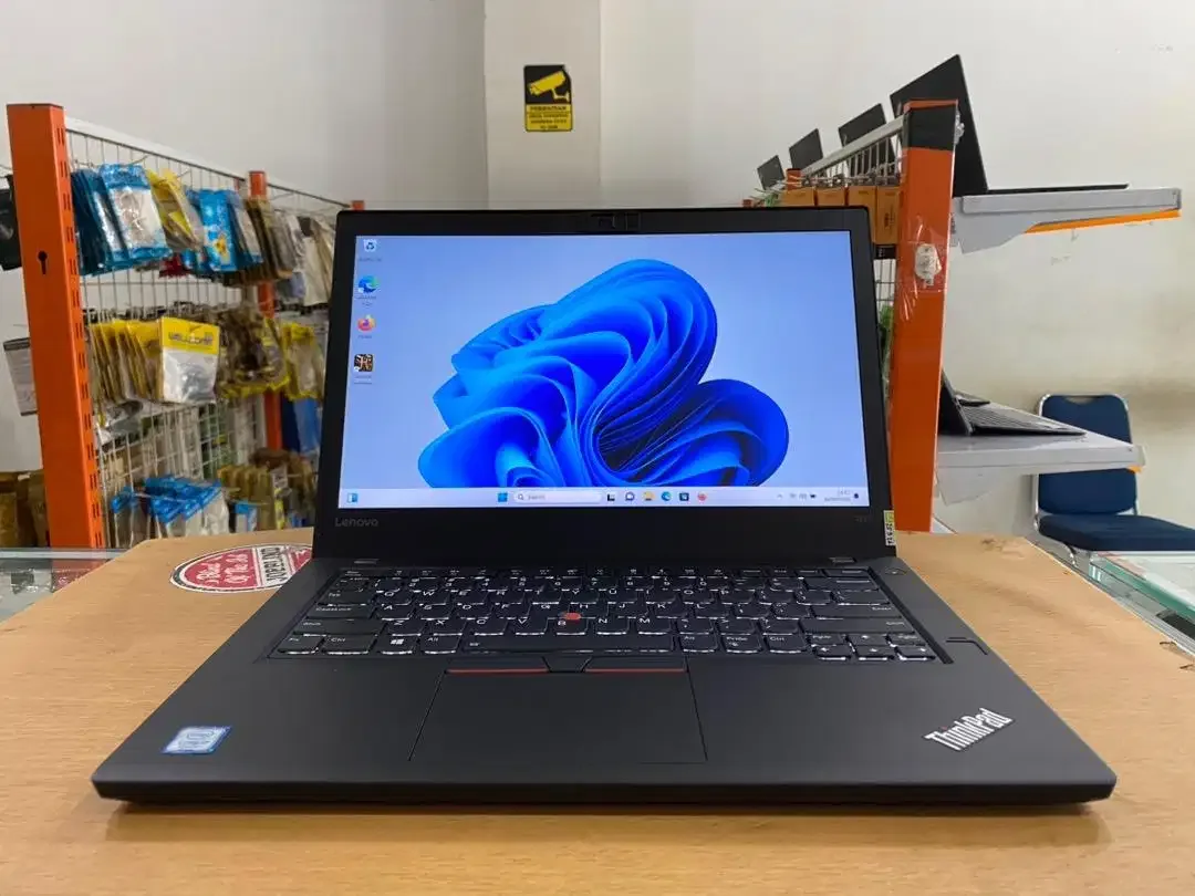 Lenovo ThinkPad T470 Core i7Gen7 Ram 16GB SSD 256GB Slim Mulus - Image 1 of 10