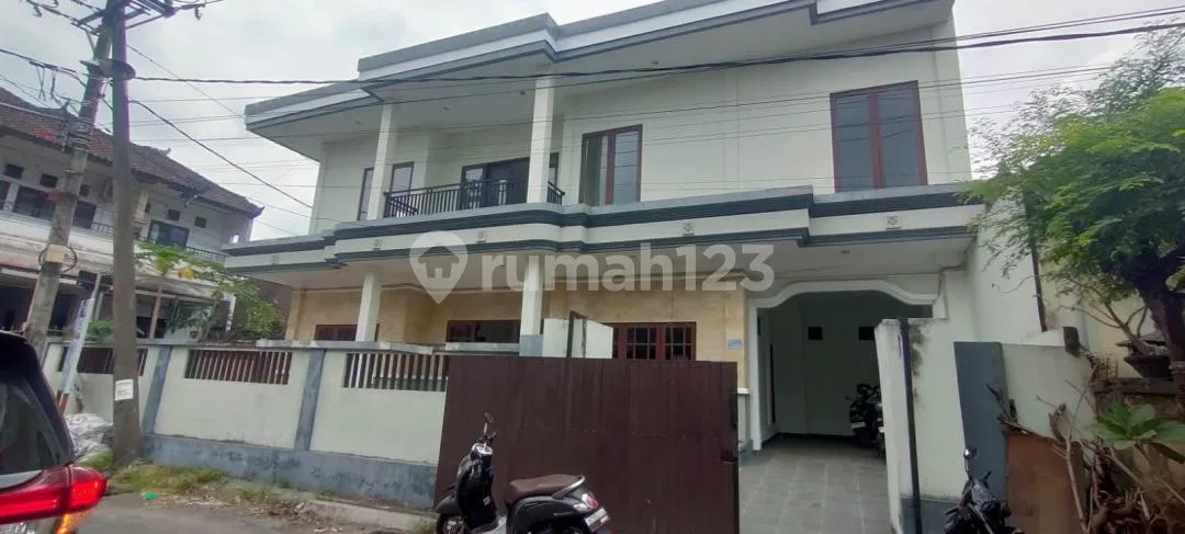 Rumah Mewah 2 Lantai Strategis di Gatsu Tengah Denpasar - Image 2 of 4