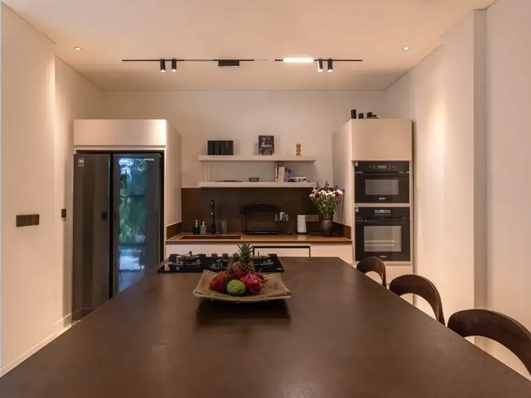 Leasehold - Refined Island Sanctuary - Spacious 5BR Villa Designed for Luxury Living - Image 9 of 10